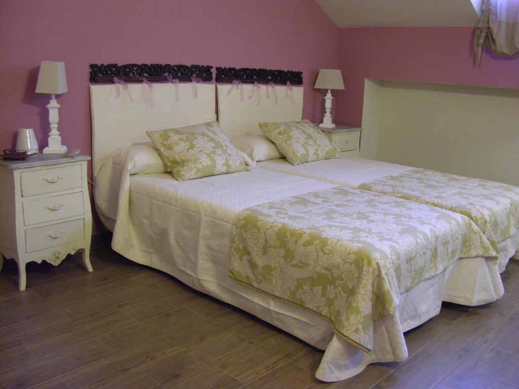 Albus Albi Guest House Colmenar del Arroyo ห้อง รูปภาพ