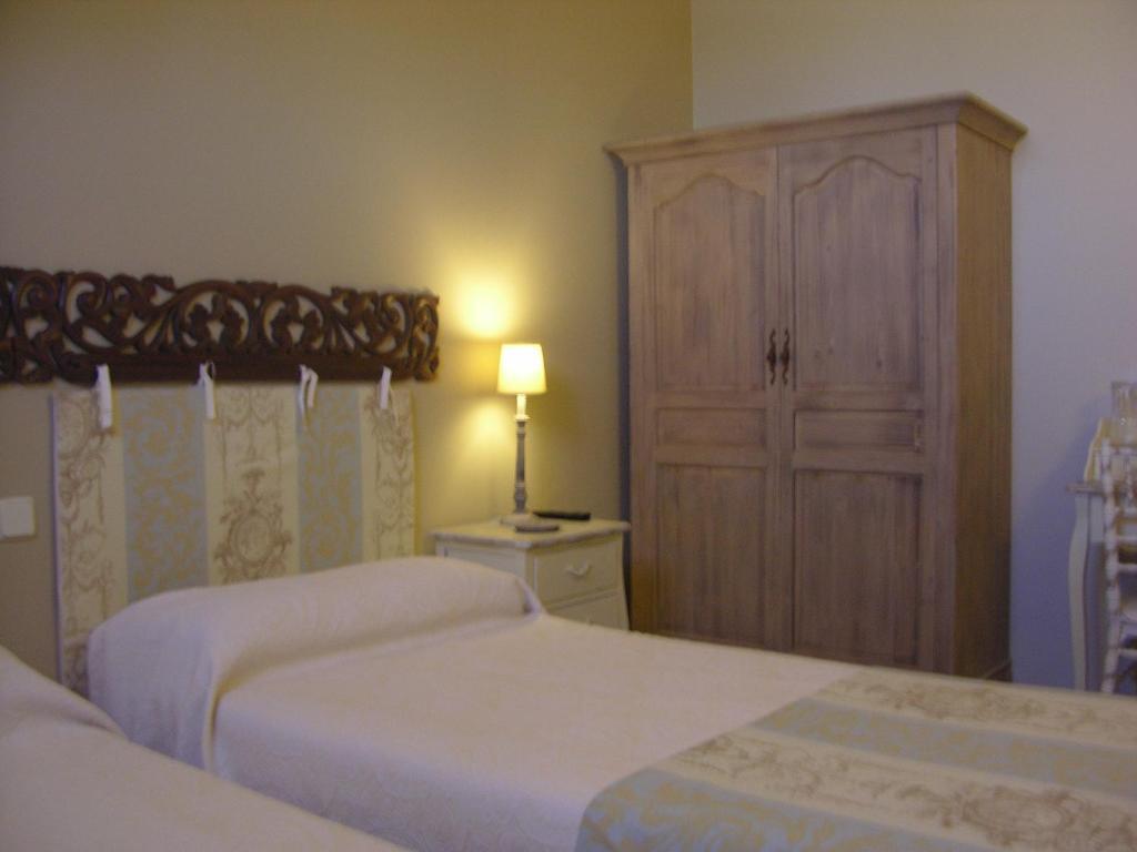 Albus Albi Guest House Colmenar del Arroyo ห้อง รูปภาพ